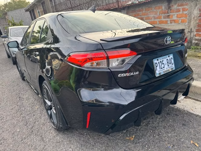TOYOTA COROLLA SE 2023