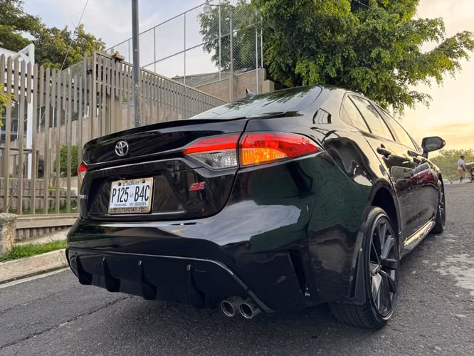 TOYOTA COROLLA SE 2023
