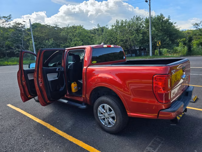 FORD RANGER XLT 2019 - Imagen 6