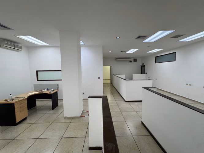 SE ALQUILA OFICINAS CORPORATIVAS SAN BENITO, loma linda, tiene 175 mts2 - Imagen 8
