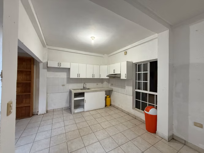Casa Alquiler Miralvalle San Salvador | Privado | 2 Veh. | $950. - Imagen 6