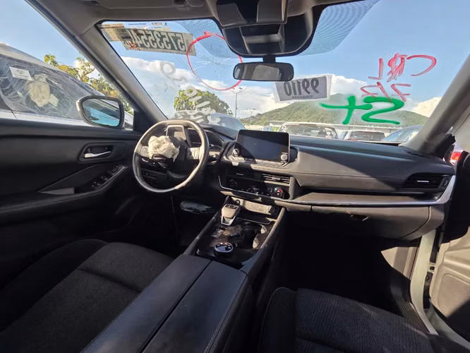 Nissan rogue
