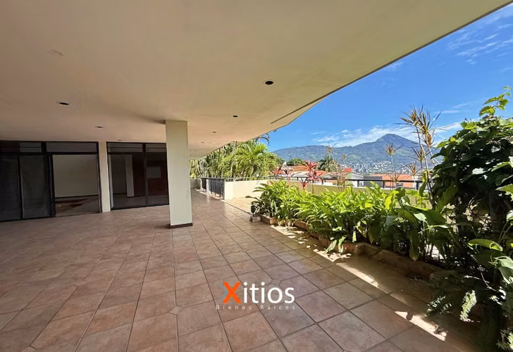 Venta de Casa en Lomas de Altamira  BP