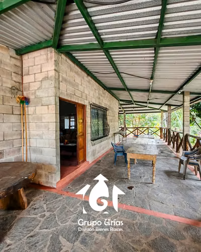 VENTA DE QUINTA EN EL CORAZÓN DE CALUCO - Imagen 12