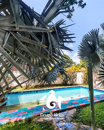 VENTA DE QUINTA EN EL CORAZÓN DE CALUCO - Imagen 6