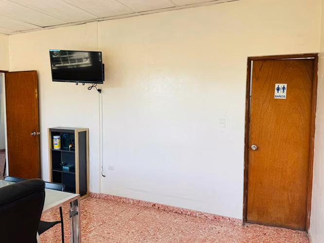 SE RENTA OFICINA EN SAN SALVADOR