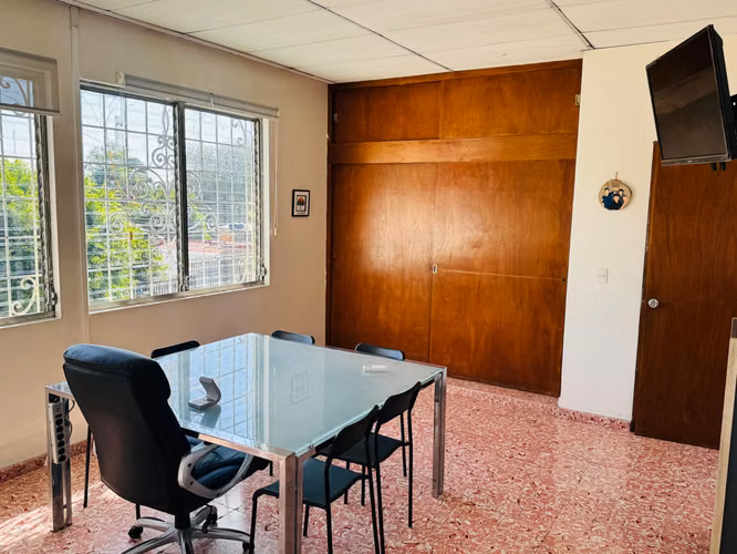 SE RENTA OFICINA EN SAN SALVADOR