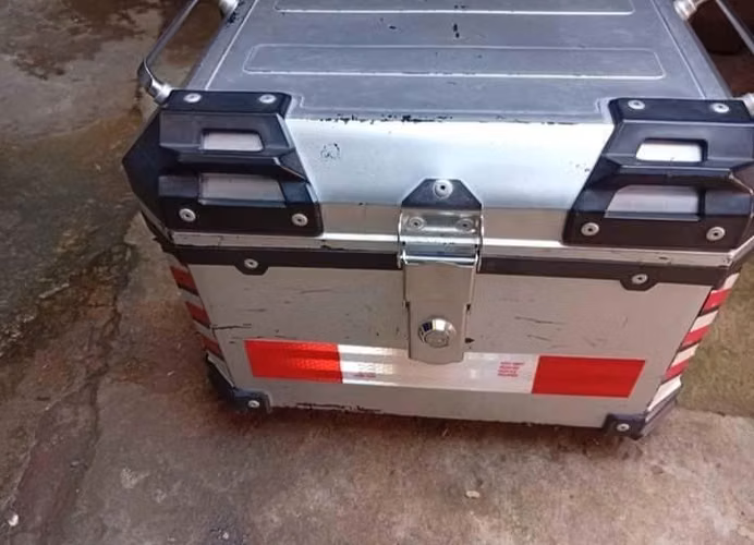 Vendo baúl de moto