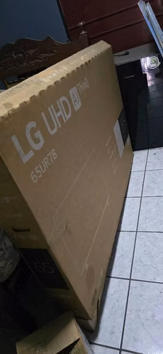Pantalla LG UHD 65 PULGADAS