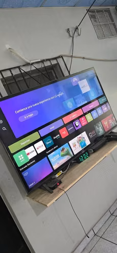 Pantalla LG UHD 65 PULGADAS