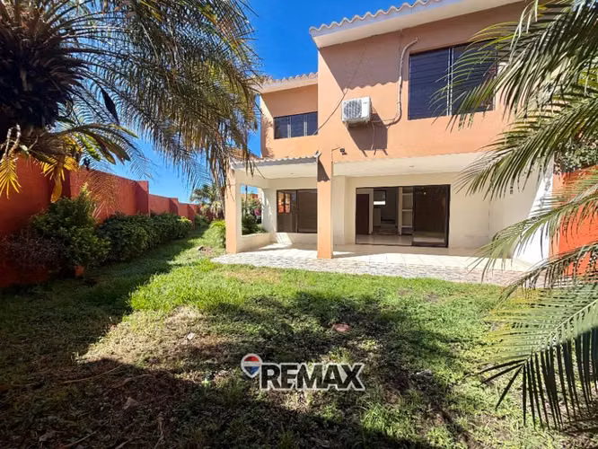 Condominio Miramar, Casa de Esquina
