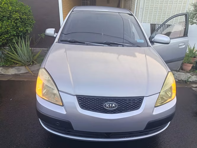 Vendo Kia Rio LX