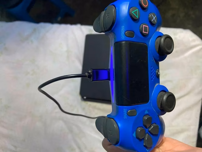 PLAY STATION 4 (NEGOCIABLE)
