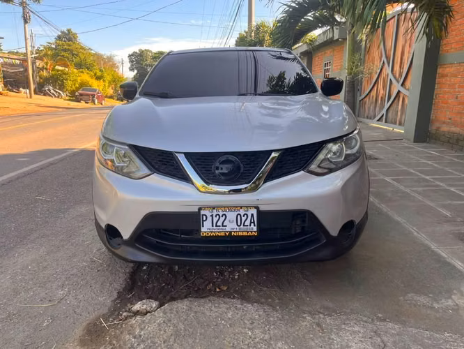Nissan rogué SPORT 2017
