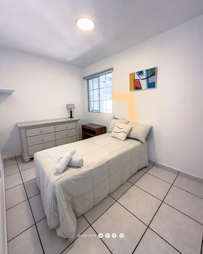 Alquiler de apartamento en San Benito. Torre Terranova, Col. San Benito, El Salvador.