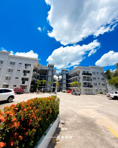 Alquiler de apartamento en San Benito. Torre Terranova, Col. San Benito, El Salvador.