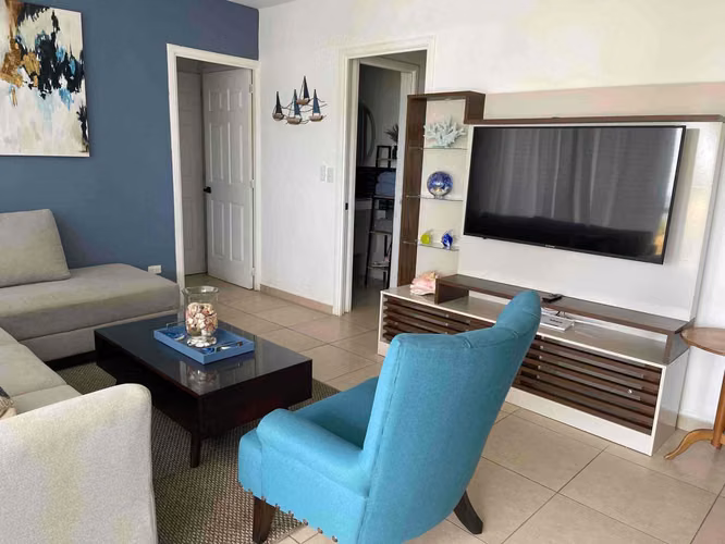 Apartamento en alquiler frente a Playa Costa del Sol | $2,500 - Imagen 2