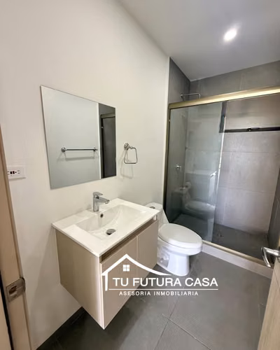 APARTAMENTO MUY AMPLIO  EN ALQUILER EN ESCALON PARTE MEDIA ZONA GALERIAS ESCALON