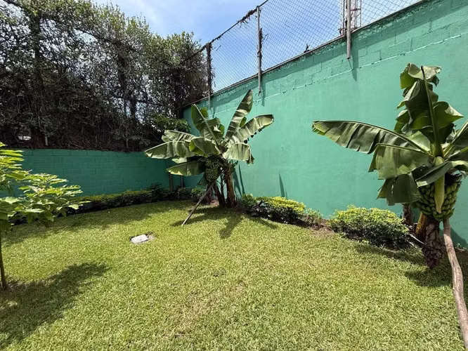 Venta de Casa bonita y amplia en Colonia San Francisco, San Salvador - Imagen 9