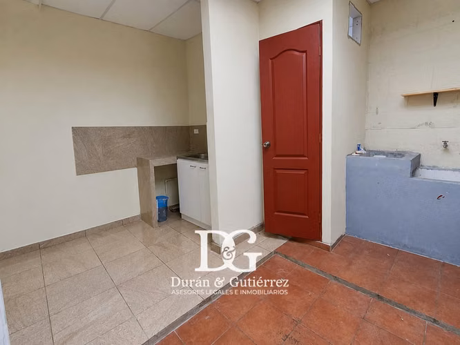 ALQUILO APARTAMENTO EN BARRIO SANTA ANITA - Imagen 11