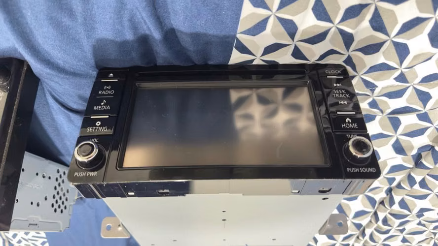 Pantalla para mitsubishi L200