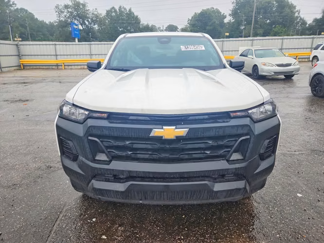 CHEVROLET COLORADO WT 2024 - Imagen 5