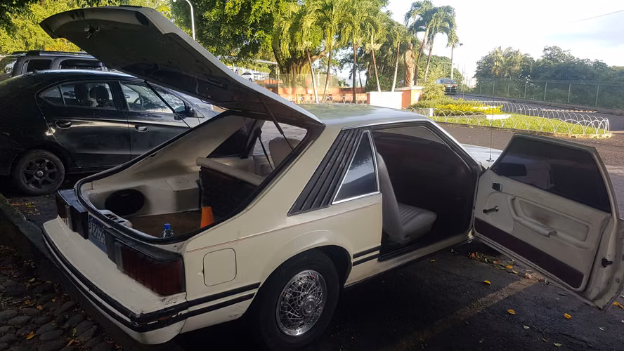 VENTA DE FORD MUSTAN 1980 - Imagen 1