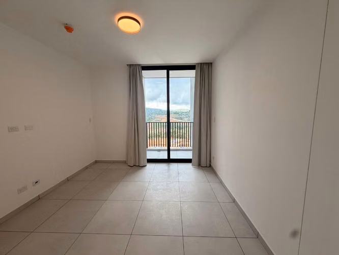 APARTAMENTO A ESTRENAR EN ALQUILER – ALTURAS DEL BOSQUE - Imagen 4