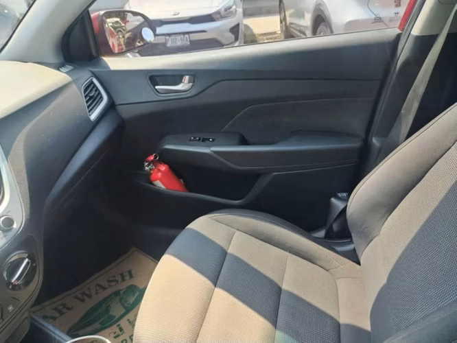 Vendo Hyundai accent 2022 - Imagen 5