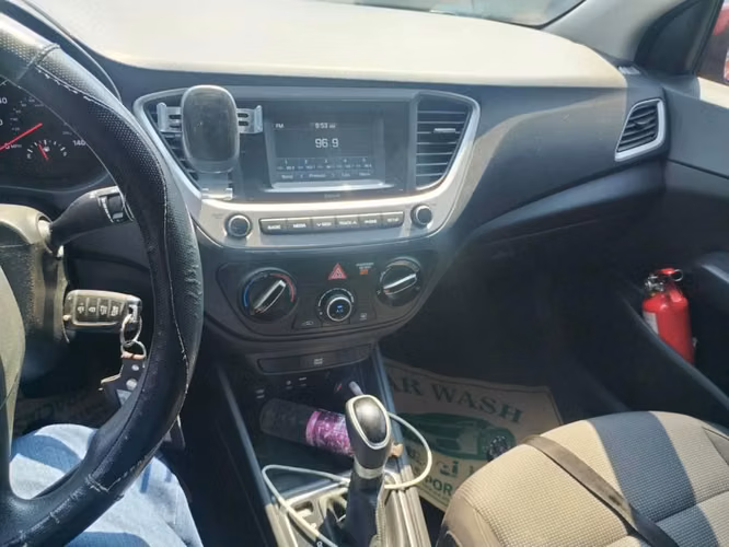 Vendo Hyundai accent 2022 - Imagen 3