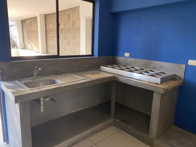 ALQUILER EDIFICIO PARA OFICINAS Y NEGOCIOS COLONIA ESCALON - Imagen 19