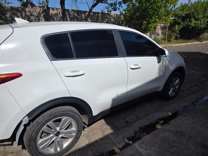 VENDO KIA SPORTAGE FE 2018 4X2