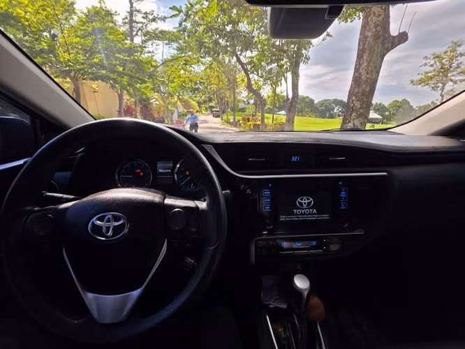 Toyota Corolla 2018 LE - Imagen 6