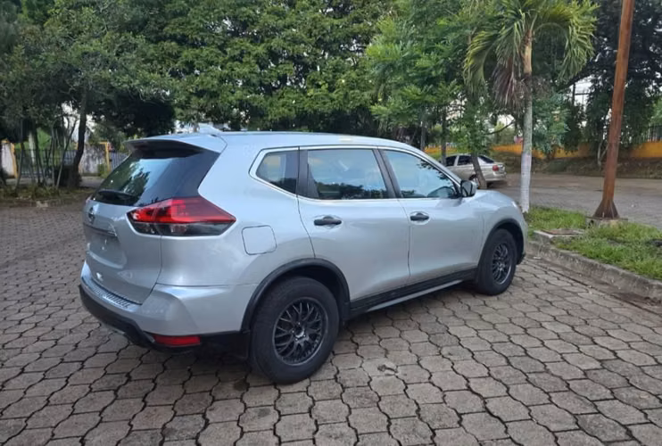 Se vende Nissan rogue  año 2018