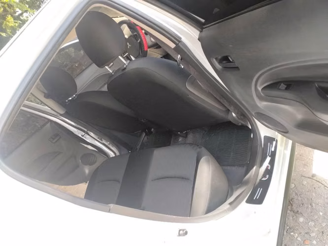 Mitsubishi Mirage Hatchback 2024 (estándar) 21000 millas - Imagen 5