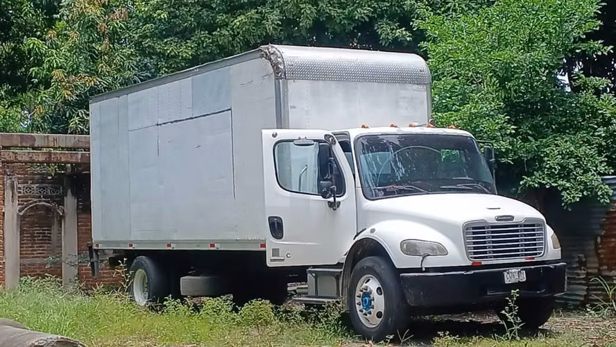 Freightliner M2