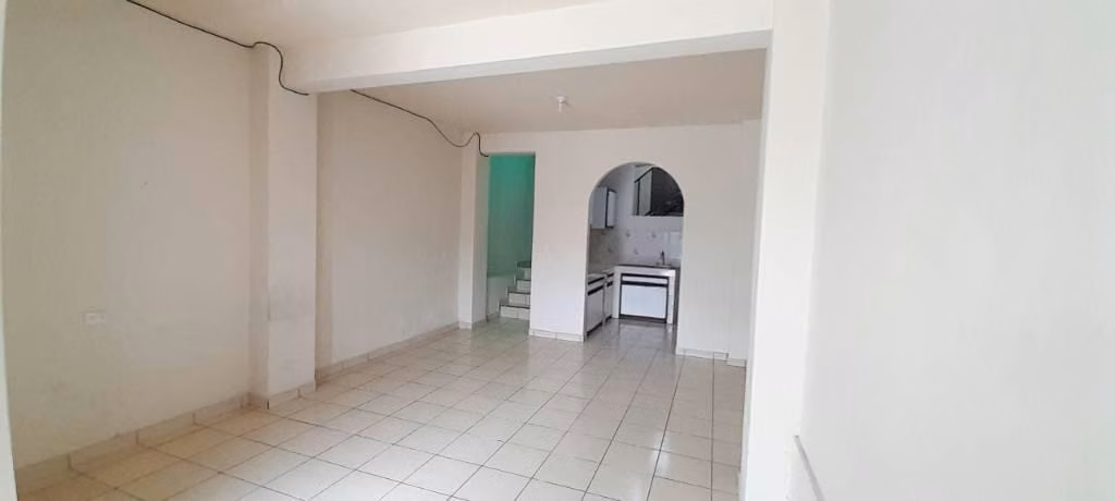 ALQUILO CASA DE 2 NIVELES - Imagen 4