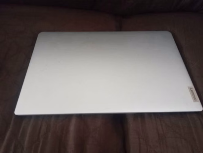 Laptop lenovo