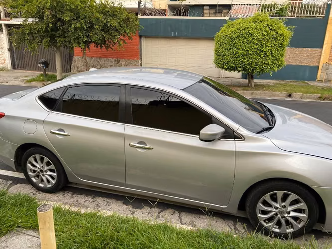 Vendo Nissan Sentra 2019 SV - Imagen 2