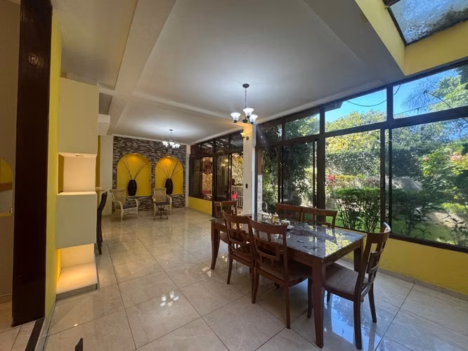  *RESIDENCIA SEMI AMUEBLADA EN ALQUILER* | Residencial Vistas de Ambrogi, Colonia Escalón - Imagen 4