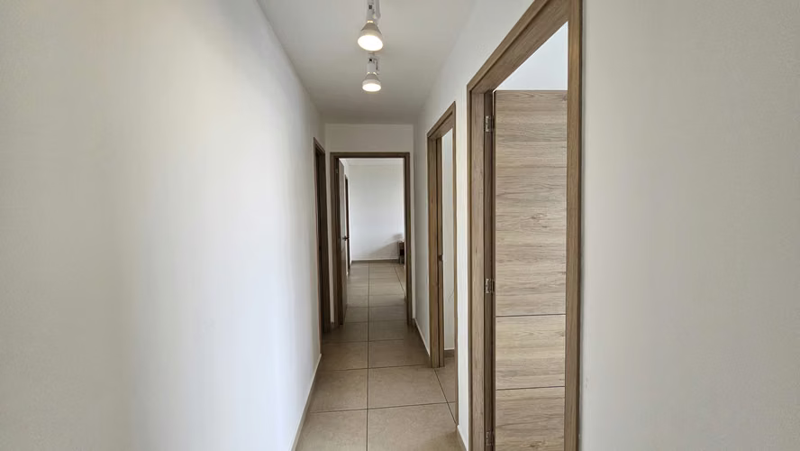 Venta de apartamento en La Mascota, Torre Tre Lum - Imagen 6