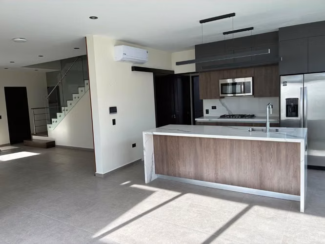 VENTA DE CASA EN RESIDENCIAL KAUKALI, Nuevo Cuscatlán - Imagen 2