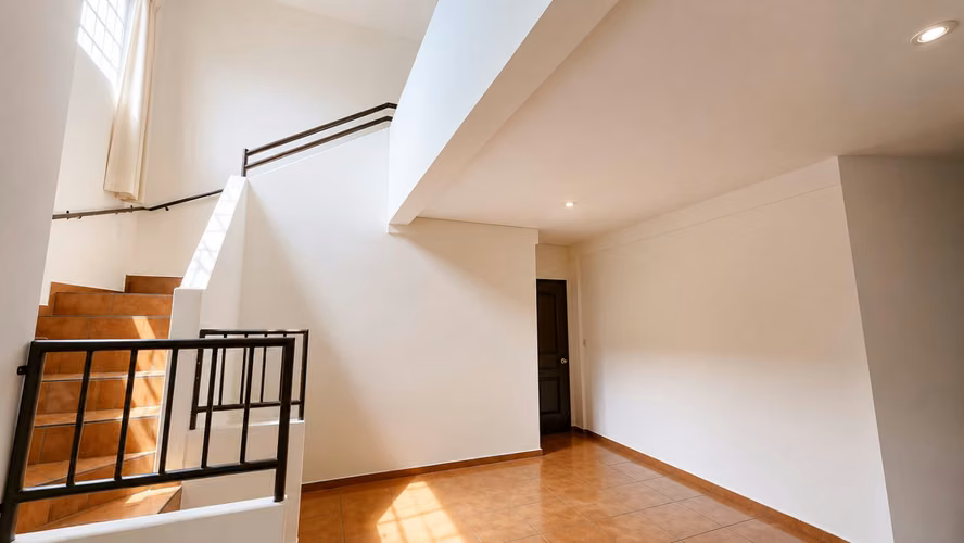 Venta de casa en Cumbres de Cuscatlán Antiguo Cuscatlán - Imagen 4