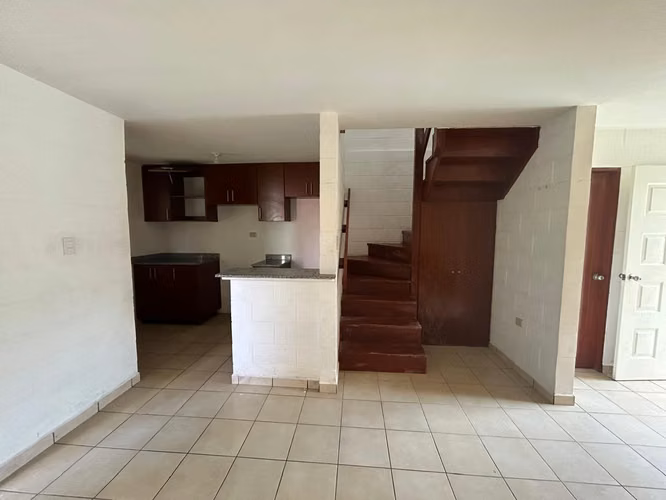 Alquiler de Casa Las Arboledas Lourdes Colon - Imagen 2