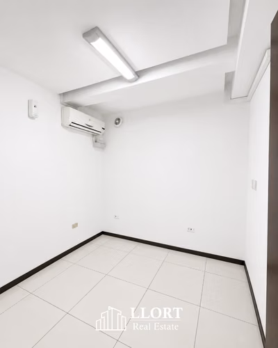 Edificio en ALQUILER en Parte Alta de Col. Escalón, ideal para oficinas administrativas, despachos, etc. - Imagen 5