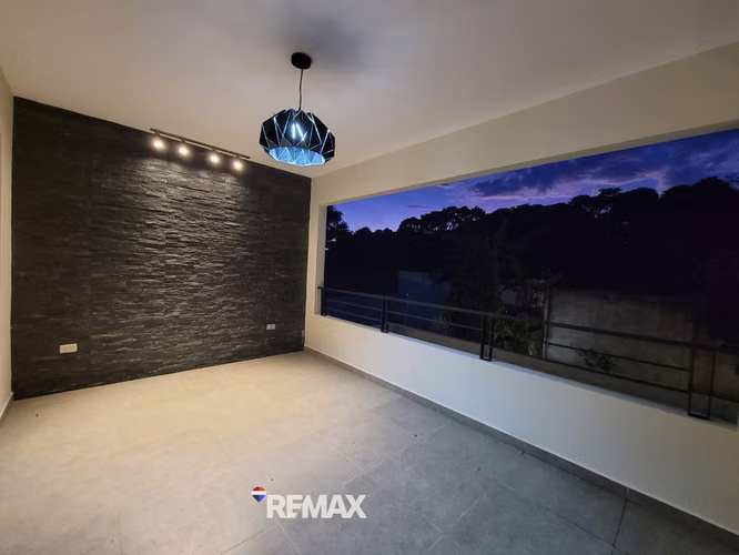RESIDENCIAL CUSCATLÁN | CASA EN ALQUILER | MODERNA | 4 HABITACIONES