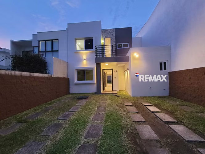 RESIDENCIAL CUSCATLÁN | CASA EN ALQUILER | MODERNA | 4 HABITACIONES - Imagen 2