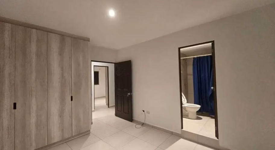 Casa en Venta en Residencial Las Pérgolas, Zaragoza - Imagen 3