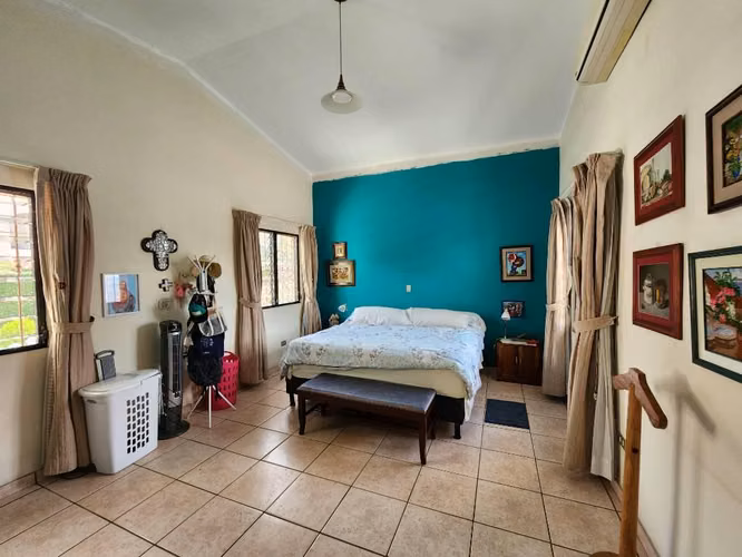 Se Vende Casa en La Montaña III, Santa Tecla - Imagen 4
