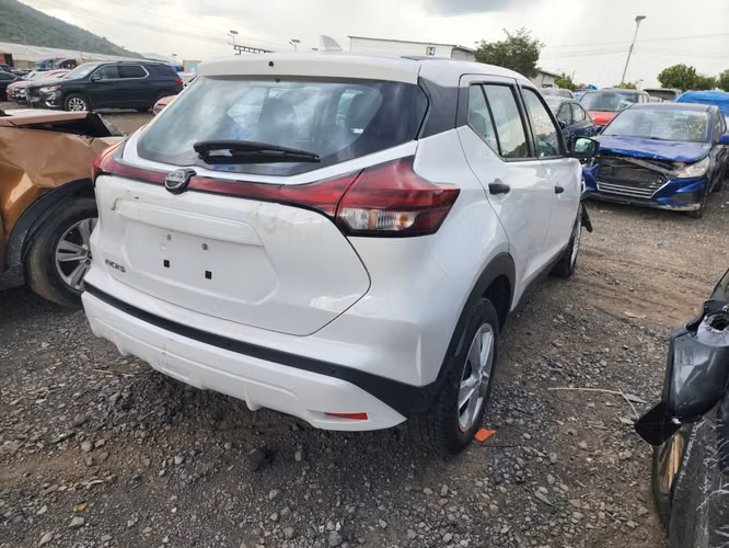 NISSAN KICKS SV 2024 YA EN ADUANA - Imagen 4